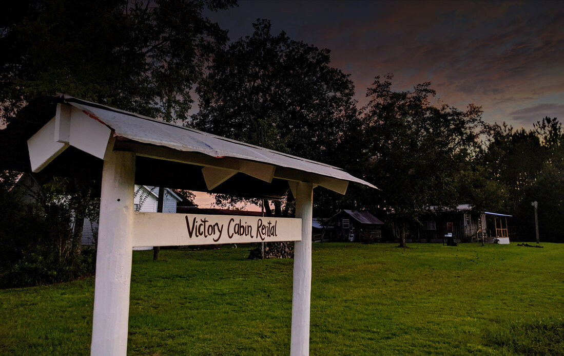 Victory Cabin Rentals Sign